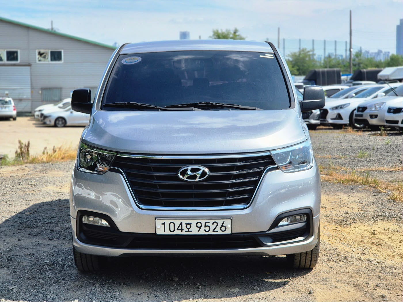 Hyundai Starex 2021 — foto 16