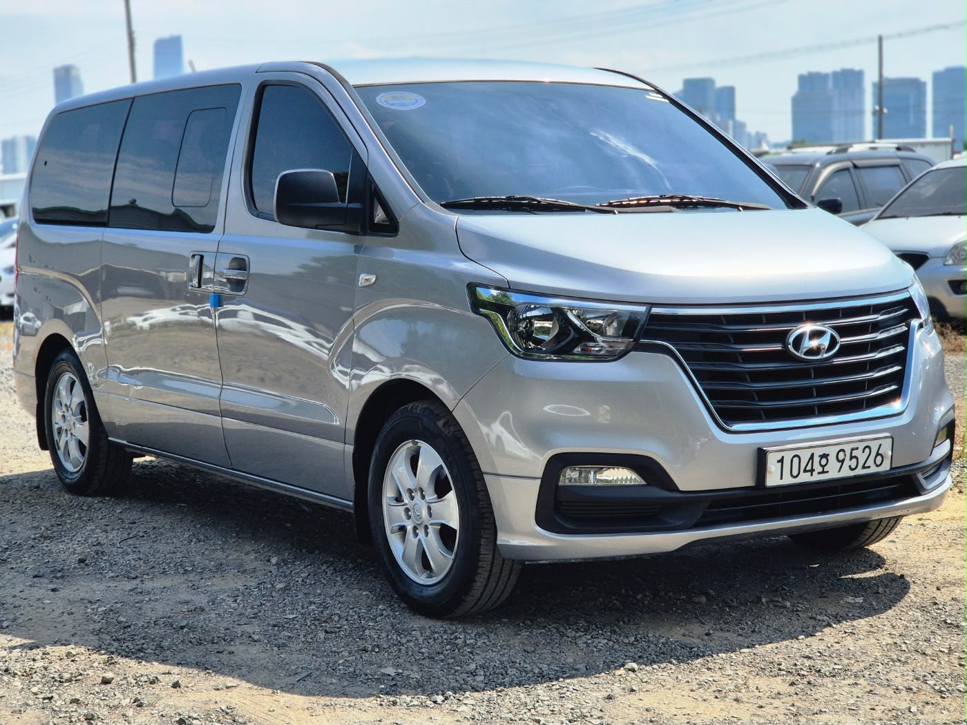 Hyundai Starex 2021 — foto 4